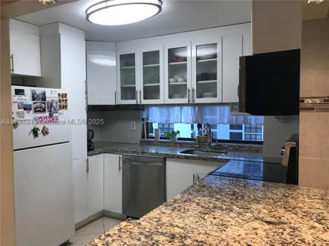 17011 N Bay Rd 701, Sunny Isles Beach FL - photo 10 of 44