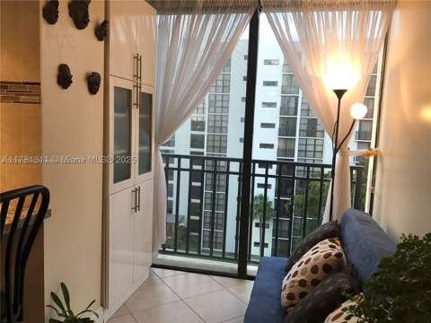 17011 N Bay Rd 701, Sunny Isles Beach FL - photo 12 of 44