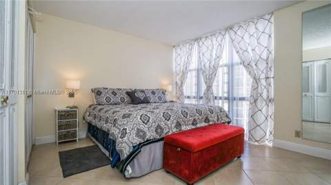 17011 N Bay Rd 701, Sunny Isles Beach FL - photo 13 of 44