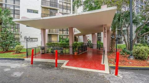 17011 N Bay Rd 701, Sunny Isles Beach FL - photo 22 of 44
