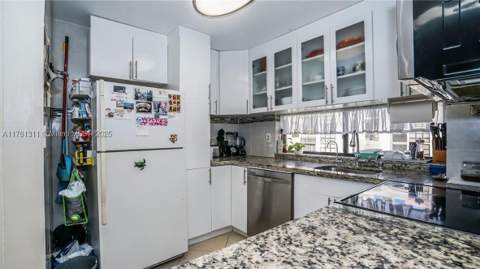 17011 N Bay Rd 701, Sunny Isles Beach FL - photo 8 of 44