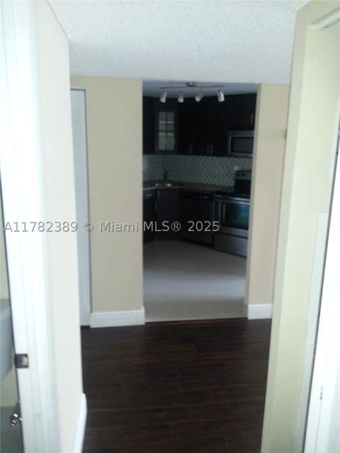 2750 NE 183rd St 2607, Aventura FL - photo 21 of 40