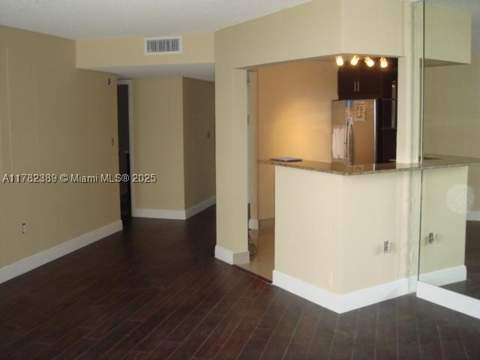 2750 NE 183rd St 2607, Aventura FL - photo 23 of 40