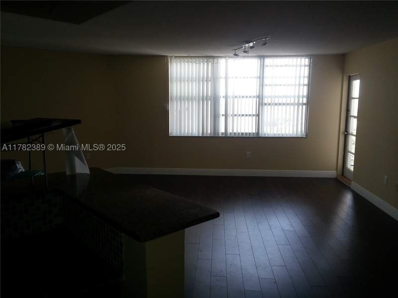 1 bedroom Condominium at 2750 NE 183rd St 2607, Commodore Plaza Condo, Aventura — photo 5