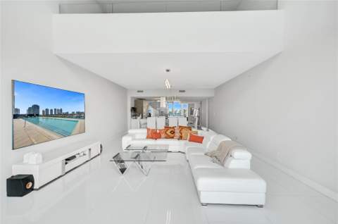 400 Sunny Isles Boulevard 2005, Sunny Isles Beach FL - photo 15 of 90
