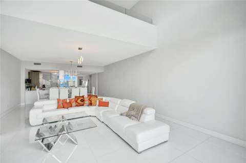 400 Sunny Isles Boulevard 2005, Sunny Isles Beach FL - photo 17 of 90