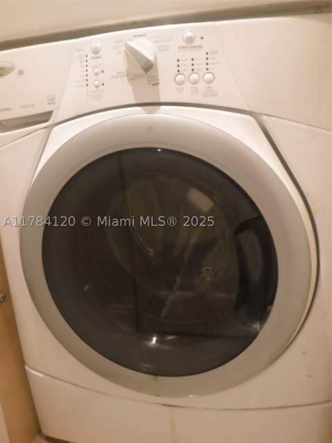 850 N Miami Ave W-2101, Miami FL - photo 16 of 34