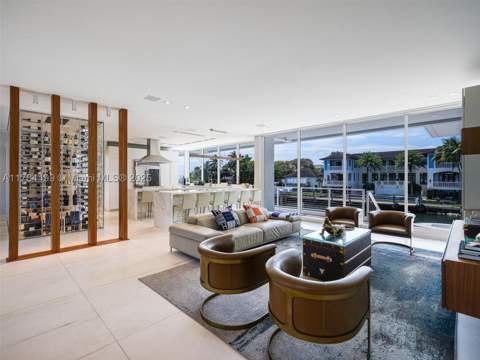 830 Lugo Ave, Coral Gables FL - photo 7 of 68
