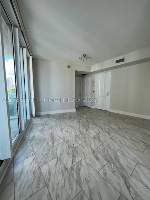3370 Hidden Bay Dr 610, Aventura FL - photo 10 of 24