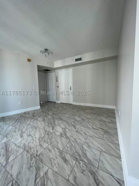 3370 Hidden Bay Dr 610, Aventura FL - photo 11 of 24