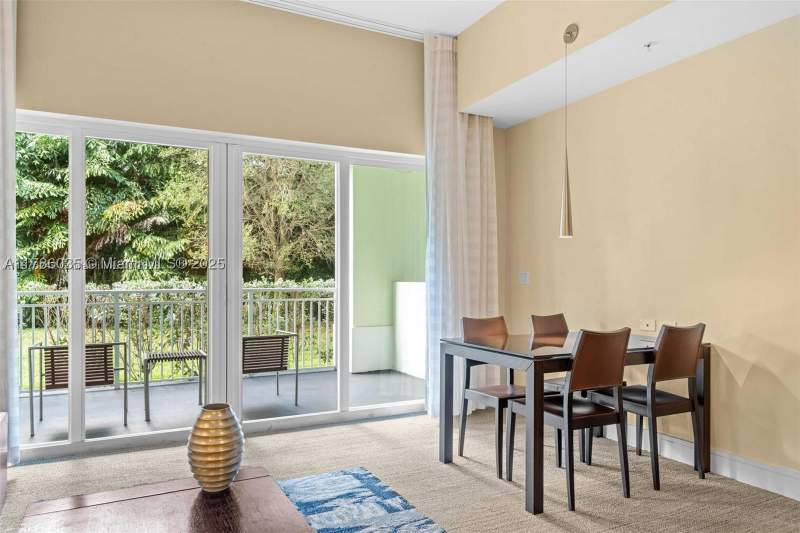 1 bedroom Condominium at 5300 NW 87th Ave 115, The Blue A Resort Hotel C, Doral — photo 4