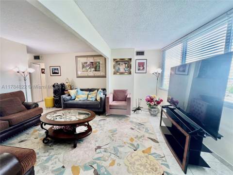 7135 Collins Ave 621, Miami Beach FL - photo 19 of 30