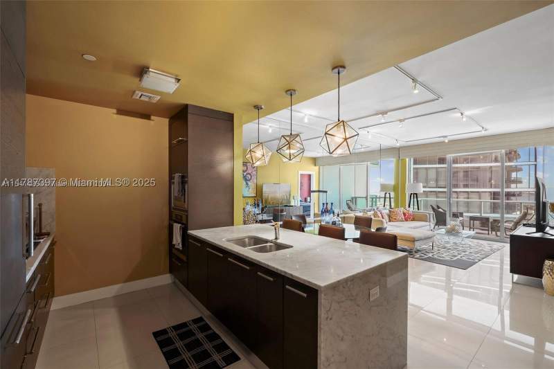 1 bedroom Condominium at 900 Biscayne Blvd 2410, 900 Biscayne Bay Condo, Miami — photo 3