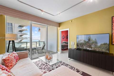 900 Biscayne Blvd 2410, Miami FL - photo 7 of 41