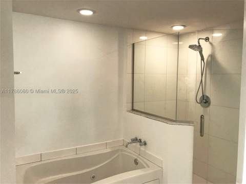 55 SE 6th St 1610, Miami FL - photo 7 of 9