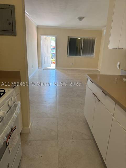 17051 NE 23rd Ave 1J, North Miami Beach FL - photo 7 of 20