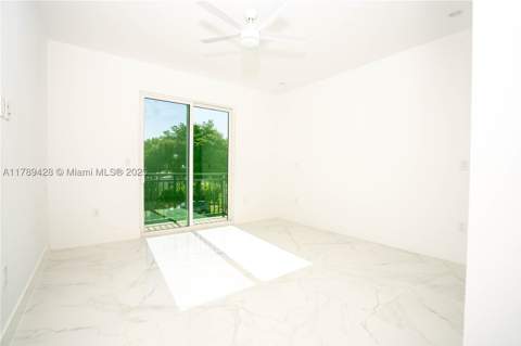 900 SW 24th Rd, Miami FL - photo 22 of 27