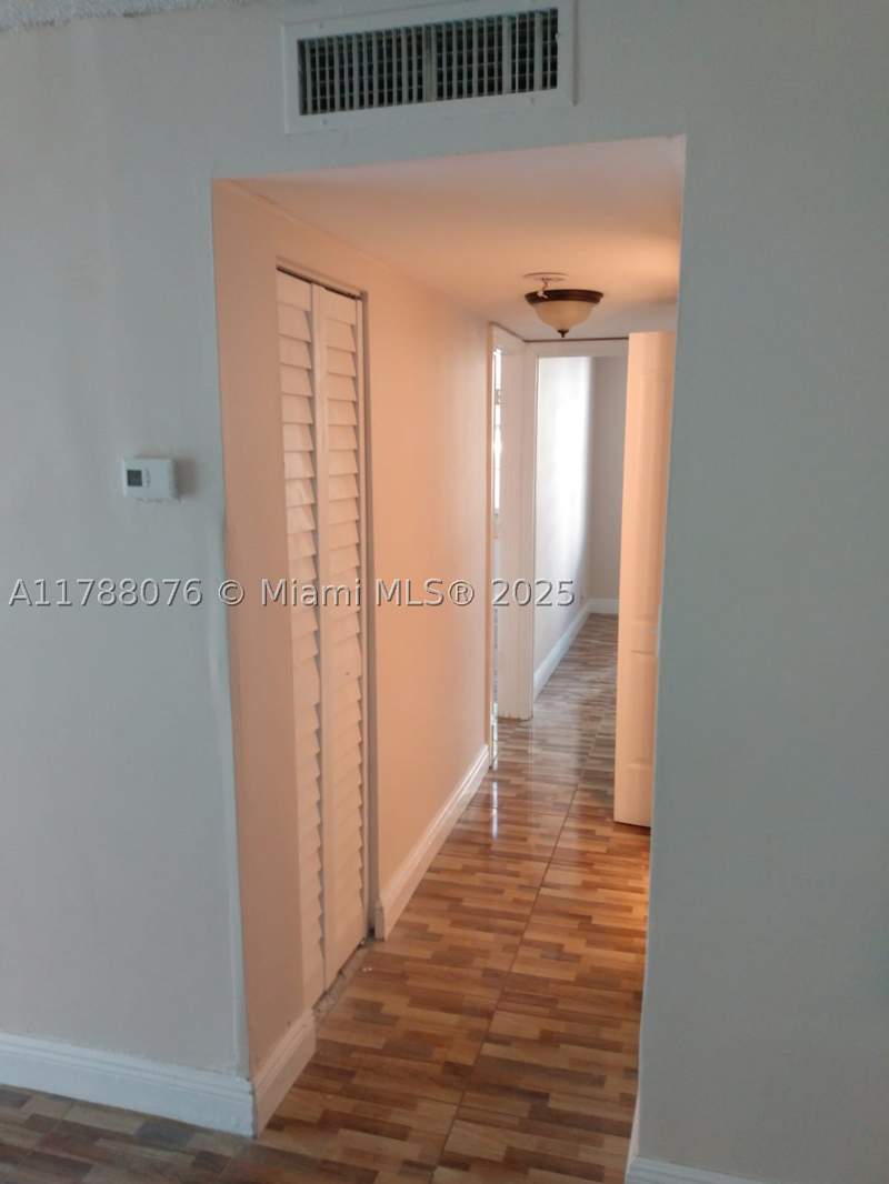 2 bedroom Condominium at 494 NW 165th St Rd C-102, Montecarlo Condo, Miami — photo 5