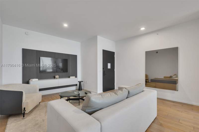 3 bedroom Condominium at 398 NE 5th St 3901, Map Of Miami Dade Co. FL., Miami — photo 3