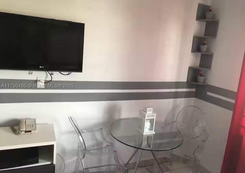0 bedroom Condominium at 763 Pennsylvania Ave 130, Royal South Beach Condo, Miami Beach — photo 5