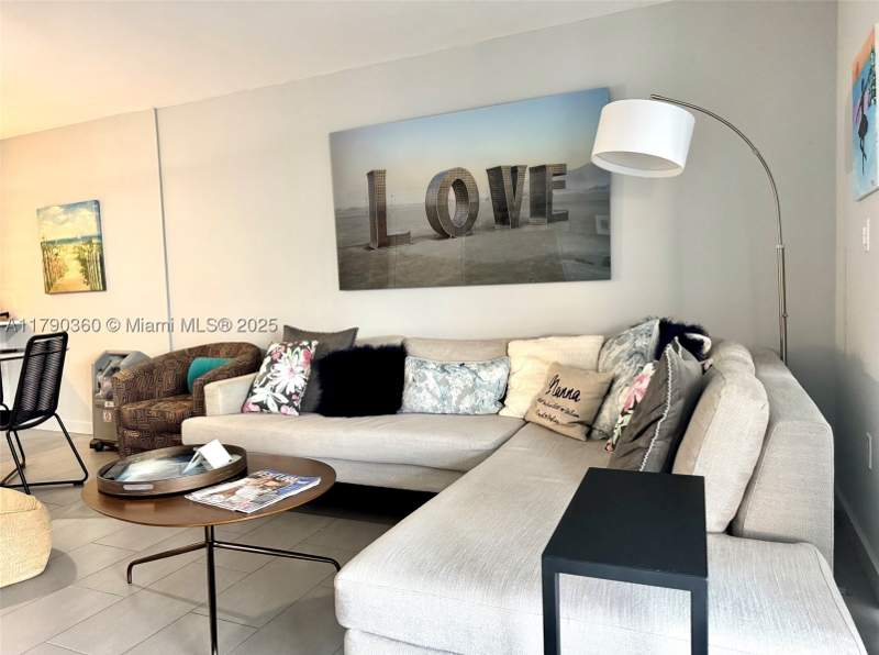 2 bedroom Condominium at 3600 NE 170 St. Apt.D.400, Eden Isles Condominium, North Miami Beach — photo 4