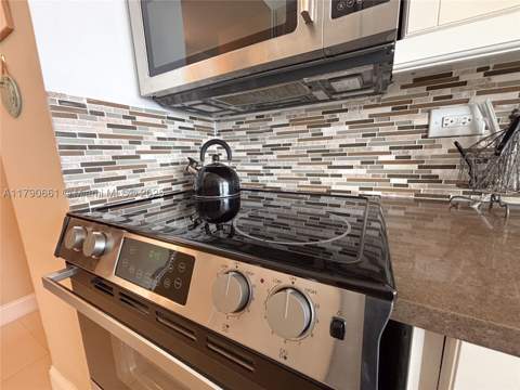 251 174th St 2219, Sunny Isles Beach FL - photo 14 of 31