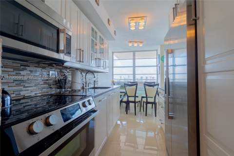 251 174th St 2219, Sunny Isles Beach FL - photo 22 of 31