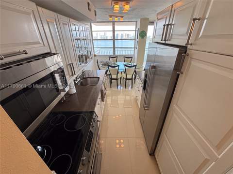 251 174th St 2219, Sunny Isles Beach FL - photo 7 of 31