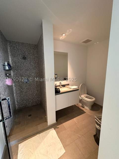 88 SW 7th St 810, Miami FL - photo 8 of 11