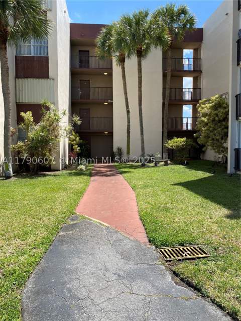 9411 SW 4th St 404, Miami FL - photo 11 of 15
