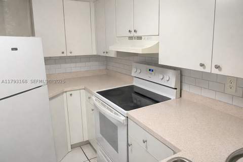8305 SW 152nd Ave A-411, Miami FL - photo 7 of 24