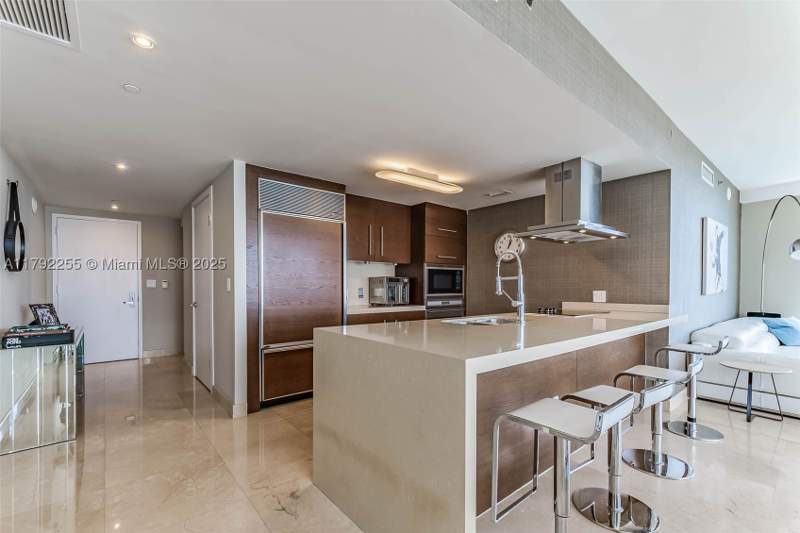 3 bedroom Condominium at 495 Brickell Ave 2801, Icon Brickell No Two, Miami — photo 4