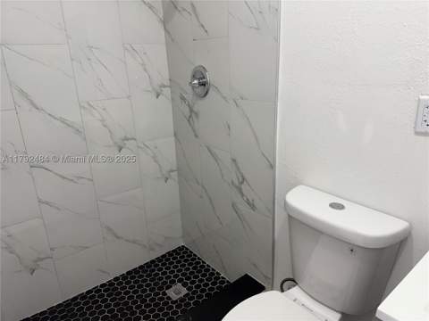 9340 Martinique Dr, Cutler Bay FL - photo 15 of 15