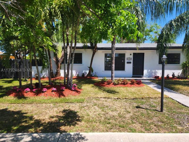 3 bedroom SingleFamilyResidence at 9340 Martinique Dr, Cutler Ridge Sec 4, Cutler Bay — photo 2