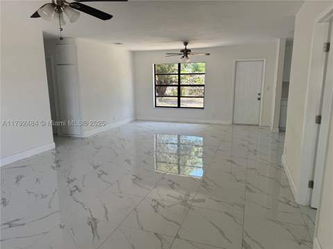 9340 Martinique Dr, Cutler Bay FL - photo 6 of 15