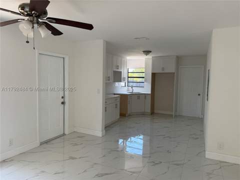 9340 Martinique Dr, Cutler Bay FL - photo 7 of 15