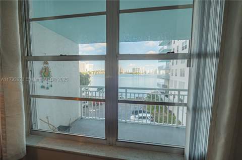 301 174th St 401, Sunny Isles Beach FL - photo 23 of 42