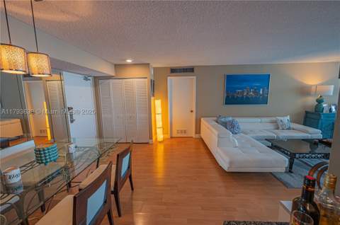 301 174th St 401, Sunny Isles Beach FL - photo 6 of 42