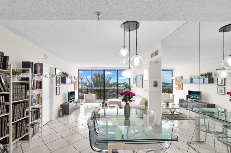 2 bedroom Condominium at 9455 Collins Ave 603, The Waves Condo, Surfside — photo 3
