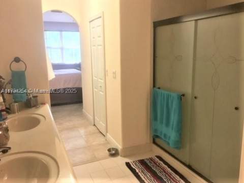 4854 NW 110th Pl, Doral FL - photo 14 of 24