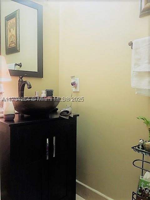4854 NW 110th Pl, Doral FL - photo 17 of 24