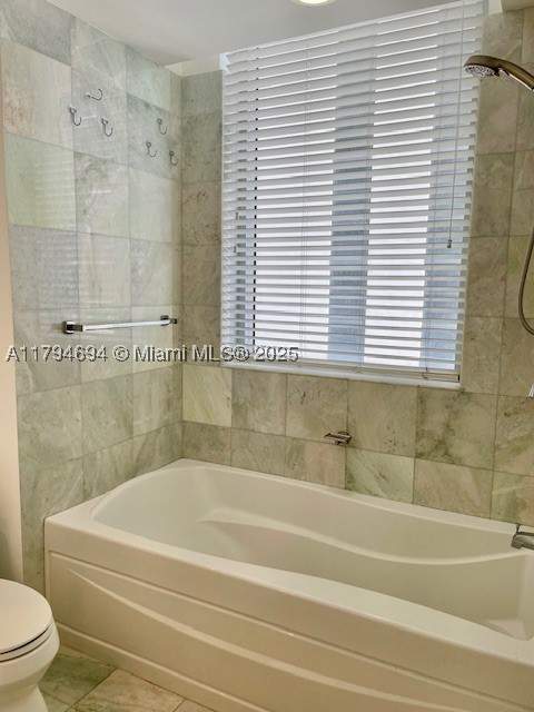 1050 Brickell Ave 1602, Miami FL - photo 18 of 21