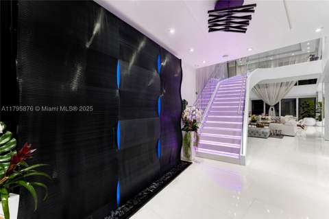 441 N Hibiscus Dr, Miami Beach FL - photo 14 of 93