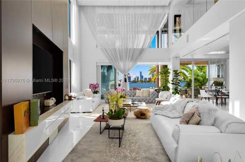 441 N Hibiscus Dr, Miami Beach FL - photo 20 of 93