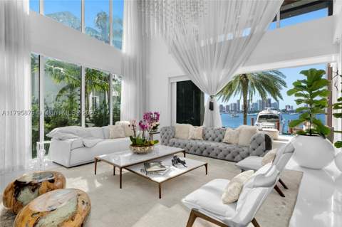 441 N Hibiscus Dr, Miami Beach FL - photo 23 of 93