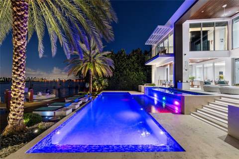 441 N Hibiscus Dr, Miami Beach FL - photo 6 of 93