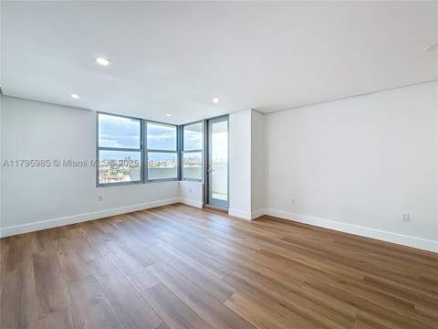 2899 Collins Ave 1218, Miami Beach FL - photo 15 of 44