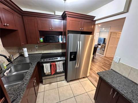 1605 Pennsylvania Ave 303, Miami Beach FL - photo 19 of 29