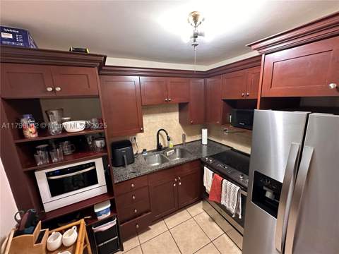 1605 Pennsylvania Ave 303, Miami Beach FL - photo 20 of 29