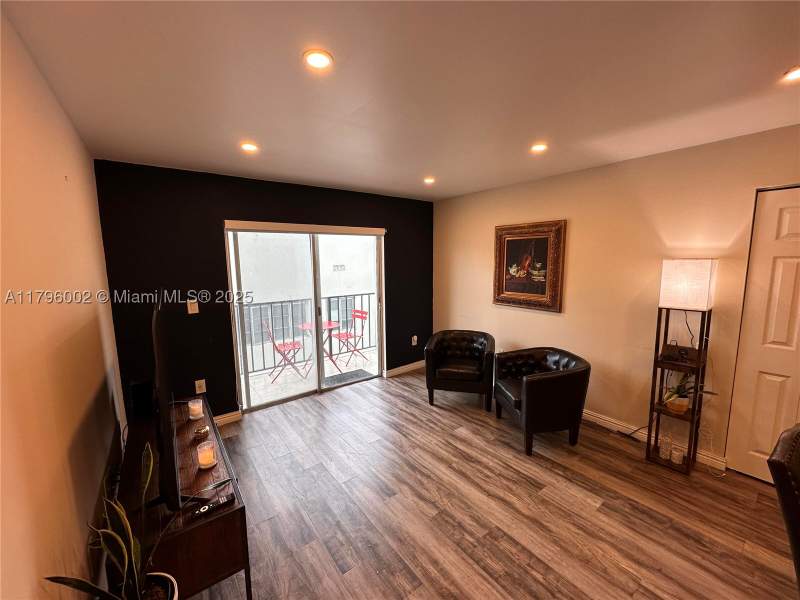 2 bedroom Condominium at 1605 Pennsylvania Ave 303, Penn Star Condo, Miami Beach — photo 4